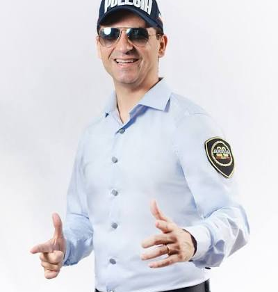 El oficial Gordillo llega a Venado Tuerto con su nuevo show “20+1 Años Recargado”