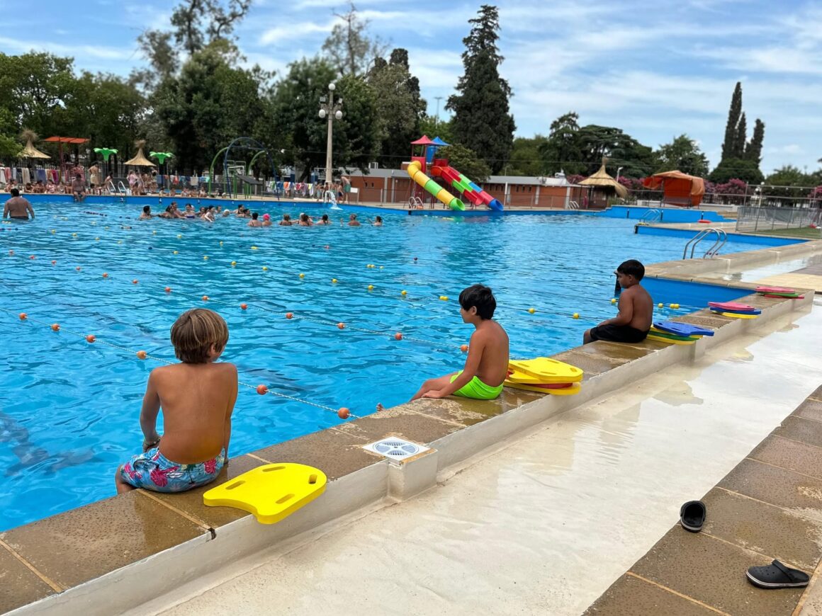 El Gobierno de Venado Tuerto abre la convocatoria laboral para las Colonias Municipales y Actividades Deportivas de Verano El Gobierno de Venado Tuerto abre la convocatoria laboral para las Colonias Municipales y Actividades Deportivas de Verano